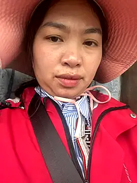 Nhung584 online show from 10/16/25, 03:40