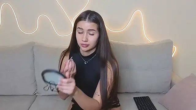 KathrynBrooks online show from 11/17/25, 02:23