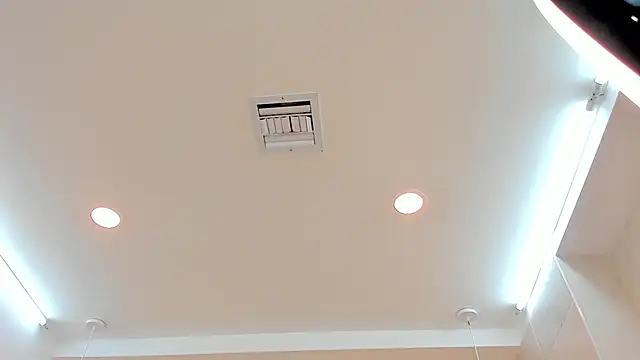 DahianaLopez  online show from 12/04/25, 12:14