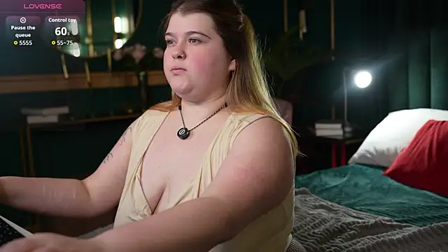 Mia Ray online show from 03/25/26, 05:52