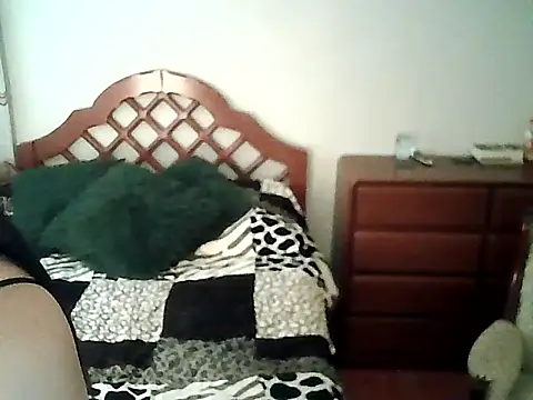 FallsForHerSmile online show from 01/12/26, 03:28