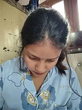 Snapshot of Dipali143143 chatting on 07/07/26, 06:16 Dipali143143 online show from 07/07/26, 06:16