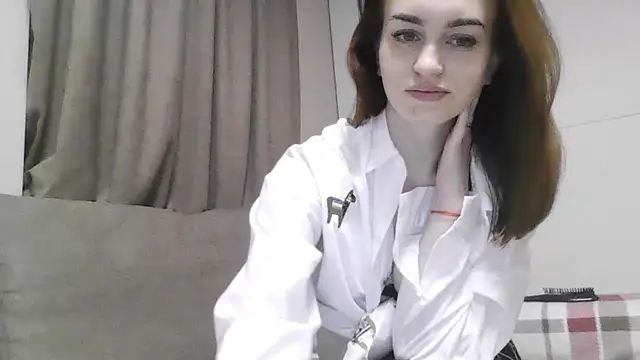 Requellia online show from 12/15/25, 12:04