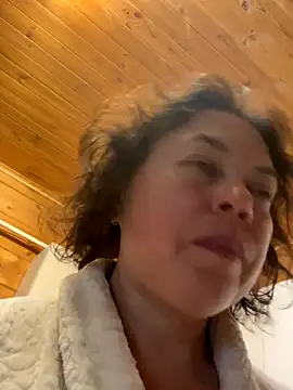 Kiravix online show from 09/28/25, 04:45