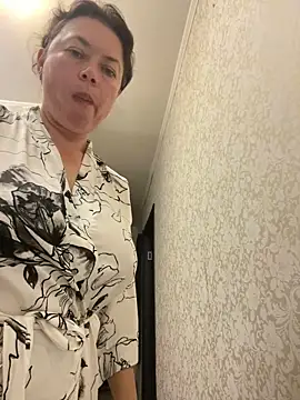 Kiravix online show from 10/05/25, 04:49