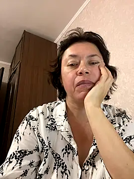 Kiravix online show from 10/20/25, 04:07