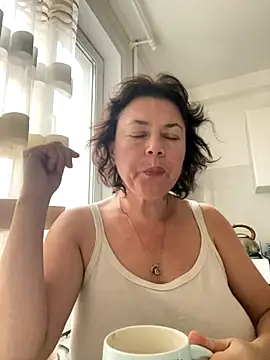 Kiravix online show from 11/09/25, 10:46