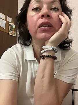 Kiravix online show from 04/10/26, 12:32