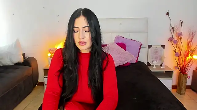 hannahdvil1 online show from 09/25/25, 12:31