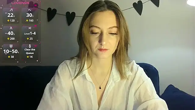 white liillyy online show from 02/12/26, 08:26