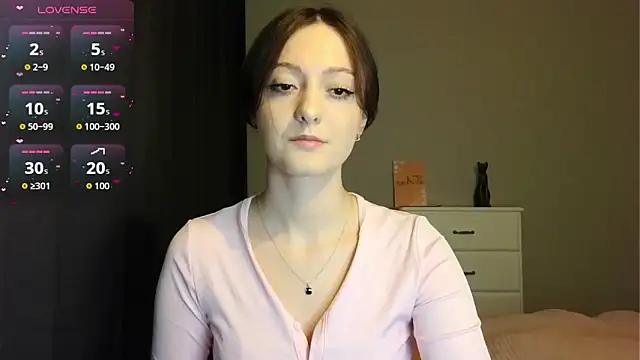 white liillyy online show from 04/02/26, 09:56