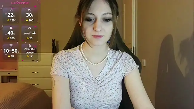 white liillyy online show from 06/01/26, 09:38