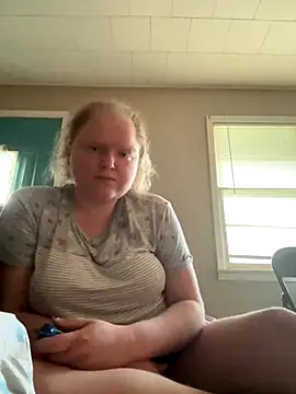 KadiSparkle online show from 09/30/25, 09:42