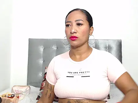 Luxuryebony69 online show from 03/02/26, 02:02