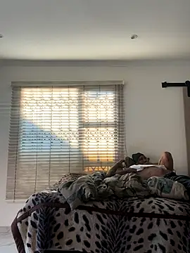 Snapshot of AllDayBbC chatting on 09/15/25, 03:01 AllDayBbC online show from 09/15/25, 03:01