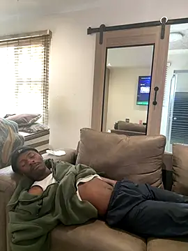 Snapshot of AllDayBbC chatting on 11/12/25, 01:33 AllDayBbC online show from 11/12/25, 01:33