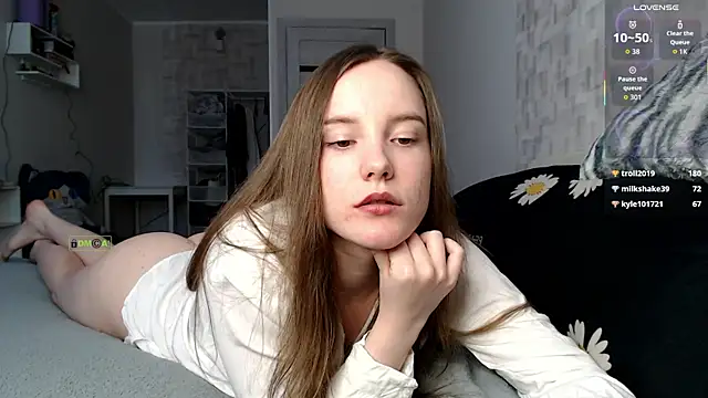 Snapshot of adam_chris chatting on 04/01/26, 01:41 adam chris online show from 04/01/26, 01:41