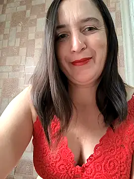 Snapshot of EvelinCutex chatting on 09/29/25, 12:21 EvelinCutex online show from 09/29/25, 12:21