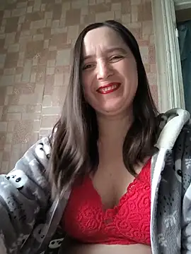 Snapshot of EvelinCutex chatting on 02/15/26, 08:02 EvelinCutex online show from 02/15/26, 08:02