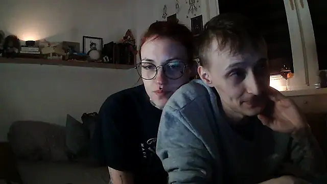 Snapshot of Zelesuida chatting on 10/30/25, 10:43 Zelesuida online show from 10/30/25, 10:43