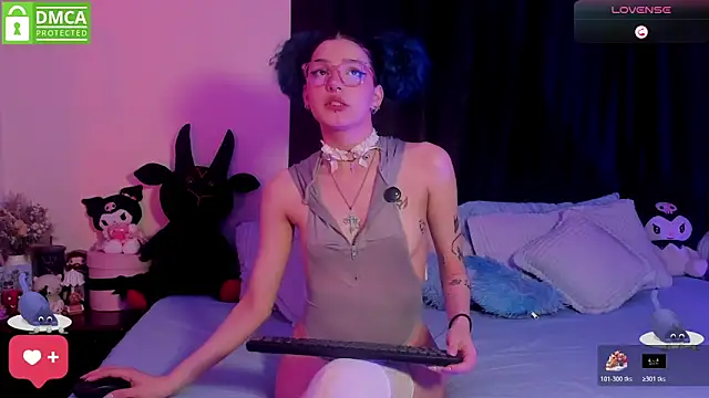 Bluedarkelf888 online show from 12/04/25, 12:20