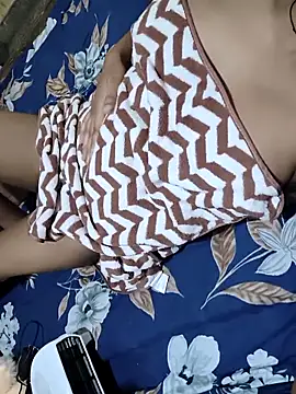 RAYI Queen 2 online show from 02/14/26, 02:03