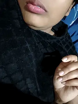 RAYI Queen 2 online show from 02/17/26, 08:11