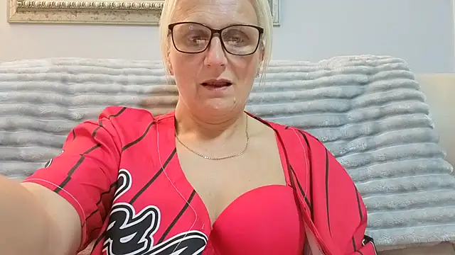 Velvet-Secrets online show from 10/08/25, 08:50