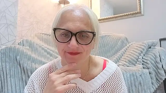 Velvet-Secrets online show from 04/22/26, 09:16