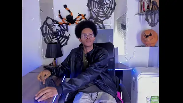 DEAMOL online show from 10/17/25, 04:26