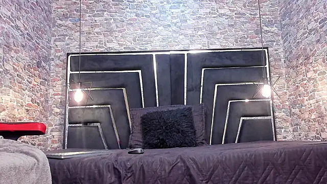 WILD FIREE  online show from 02/20/26, 07:58