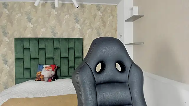 Saya Amaretto1 online show from 12/04/25, 08:06