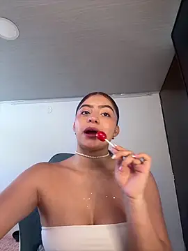 Melissa coll online show from 04/20/26, 01:25