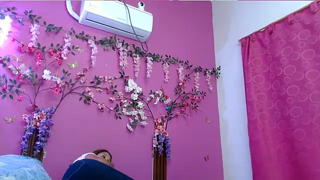 skinnybarbie022 online show from 03/04/26, 12:38