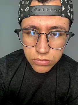 Kurtxxx22 online show from 11/14/25, 06:39