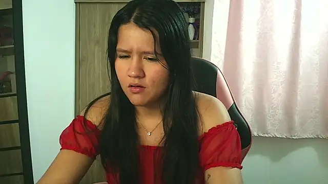 Oliviawatson1 online show from 11/21/25, 12:59