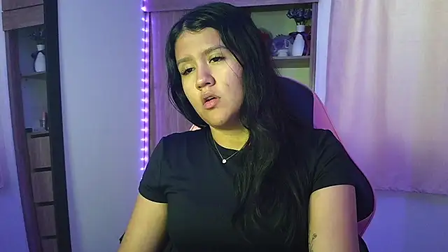 Oliviawatson1 online show from 11/27/25, 08:22