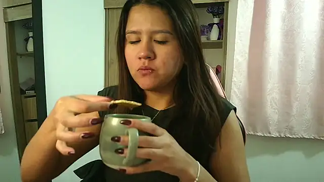 Oliviawatson1 online show from 01/10/26, 12:29