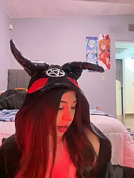 lilasad3 online show from 12/04/25, 10:13