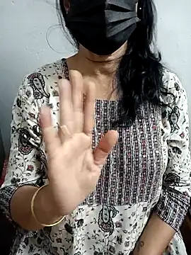 Snapshot of ammala_honey chatting on 10/07/25, 09:50 ammala honey online show from 10/07/25, 09:50