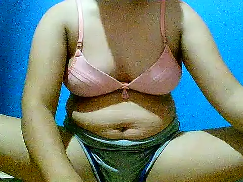 Snapshot of hotmom_pinay chatting on 11/09/25, 08:45 hotmom pinay online show from 11/09/25, 08:45