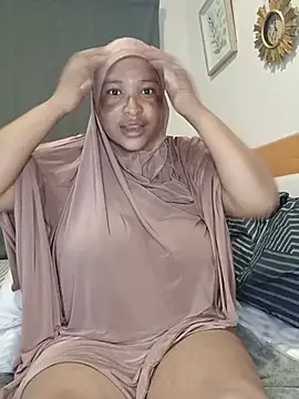 Sweetbxxx24 online show from 05/18/26, 05:30