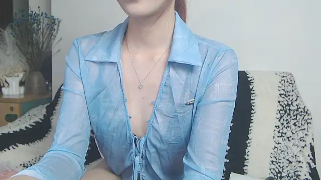 Snapshot of Suzie_Wet_Cave chatting on 01/11/26, 12:32 Suzie Wet Cave online show from 01/11/26, 12:32