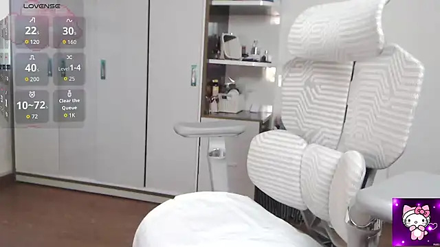 Snapshot of Suzie_Wet_Cave chatting on 04/16/26, 11:11 Suzie Wet Cave online show from 04/16/26, 11:11