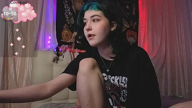 Miko Meow online show from 09/15/25, 04:51