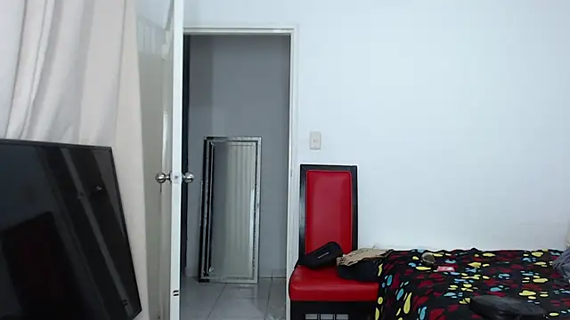 Alex mojica online show from 09/21/25, 05:42