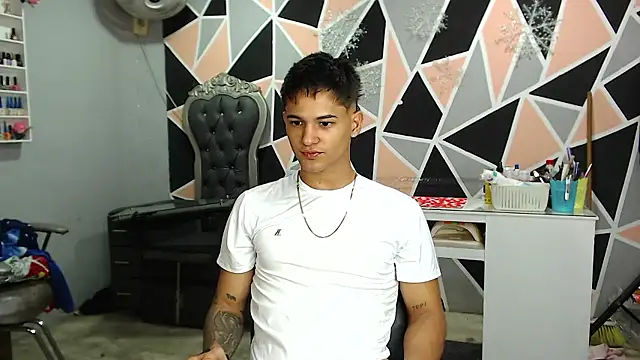 Alex mojica online show from 01/08/26, 07:54