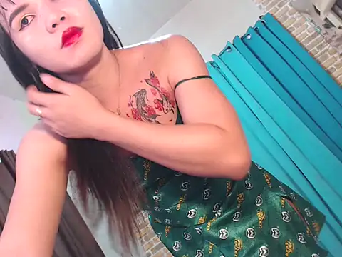 Snapshot of hottest_sarn chatting on 11/16/25, 07:52 hottest sarn online show from 11/16/25, 07:52