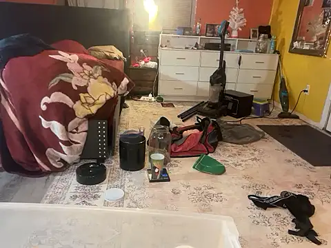 bearcub300 online show from 11/22/25, 02:10