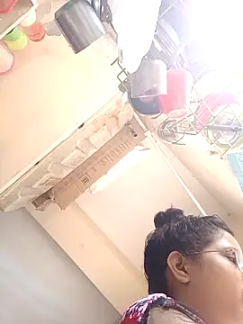 thanusi 2 online show from 09/29/25, 03:44